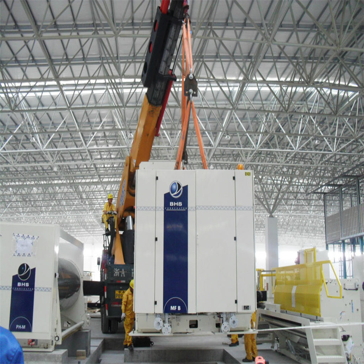 白云起重吊装小型吊车的日常检查维护