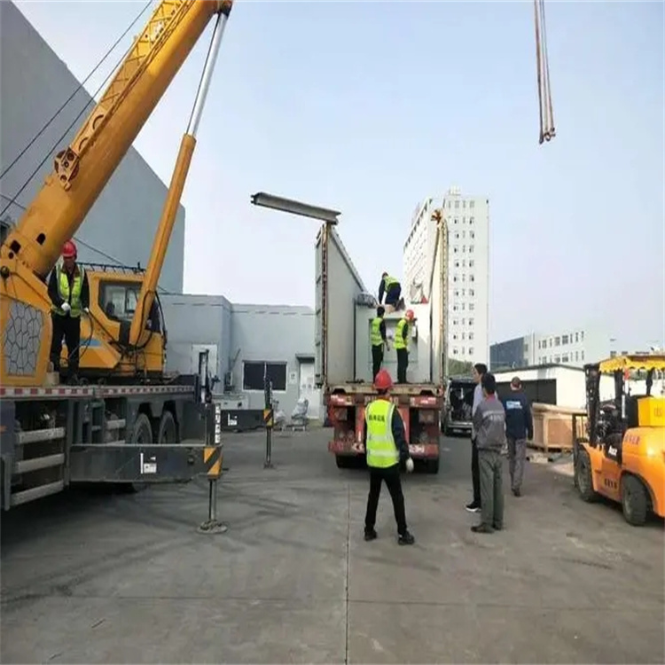 白云如何找到附近的吊车救援服务