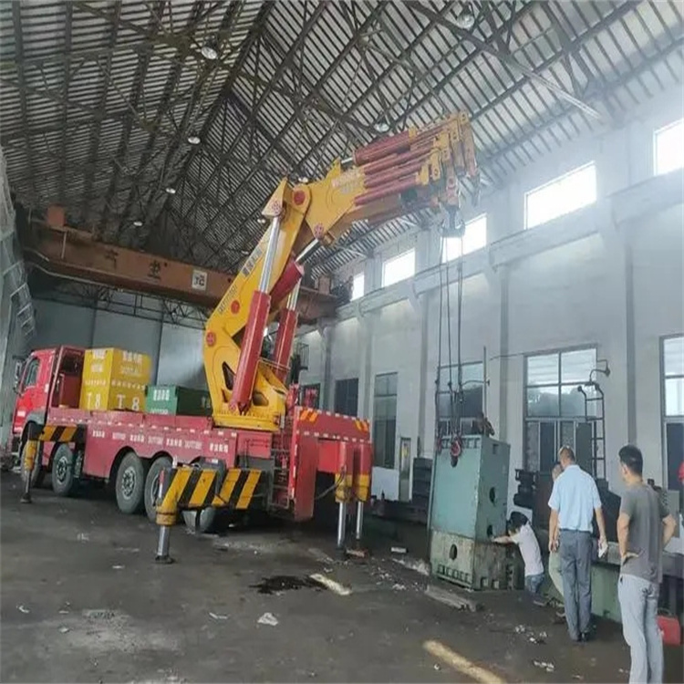 白云速查！附近自卸吊车租赁电话及租赁全攻略